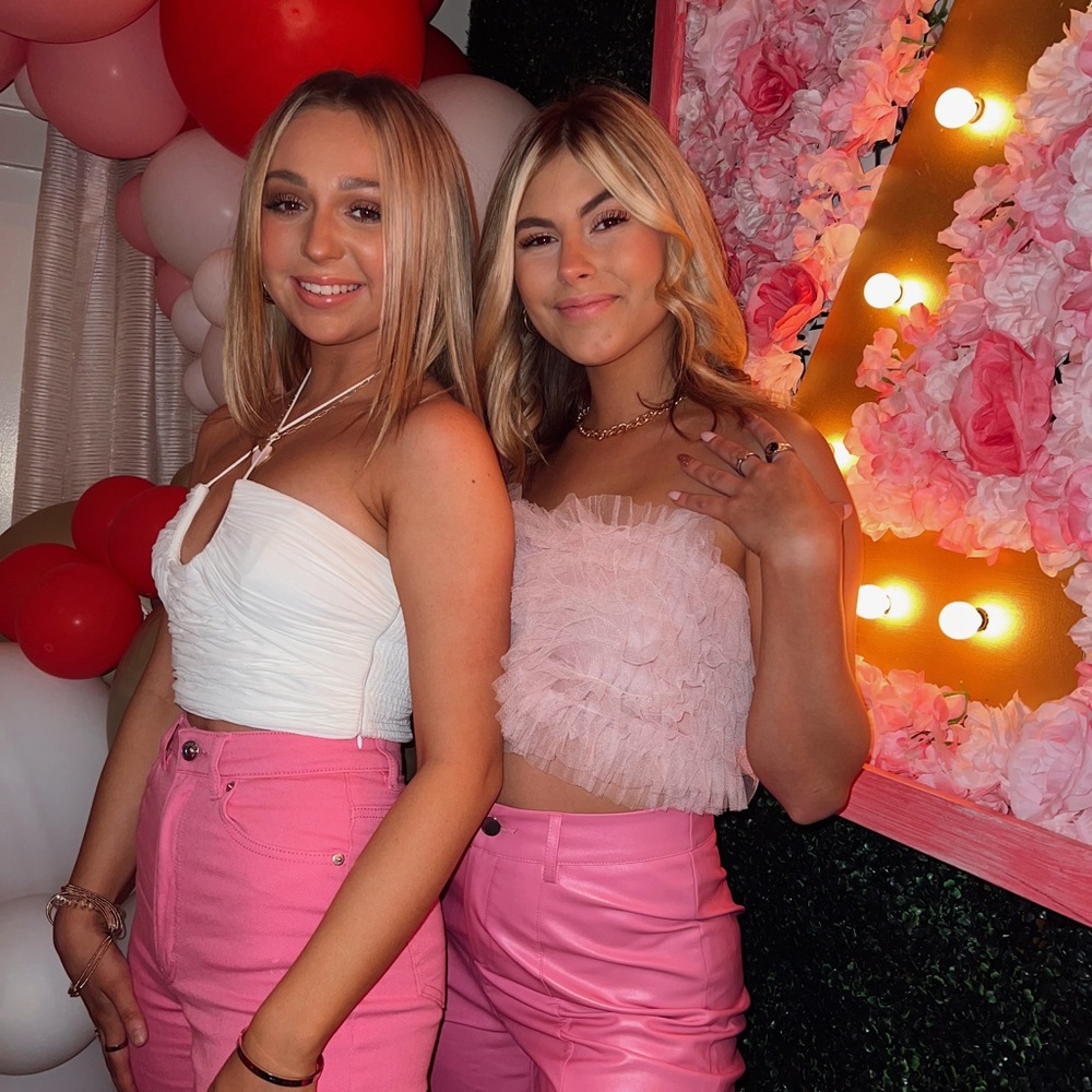 small shein fluffy pink top